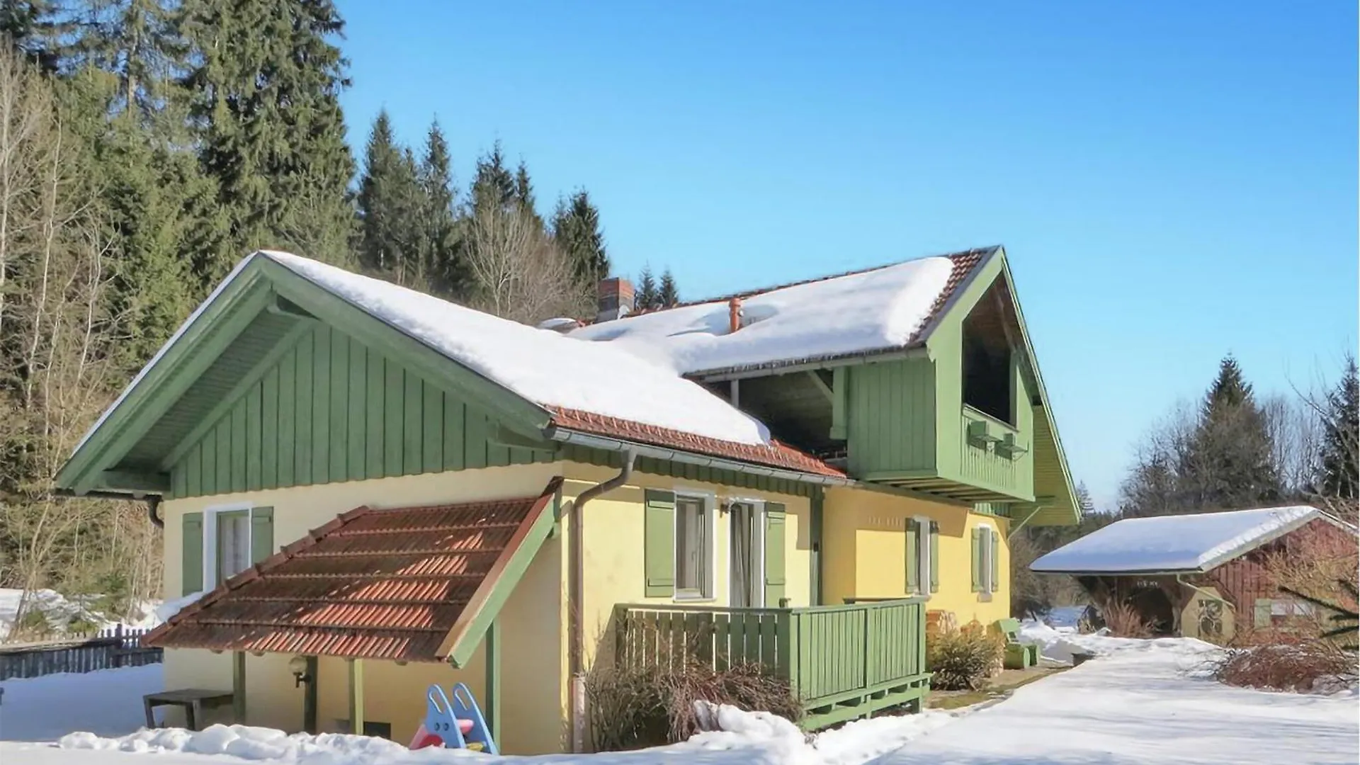 Cozy Home In Bayerisch Eisenstein With Wifi Regenhutte 0*,  Germany
